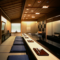 Kotatsu built into the floor counter 16 seats